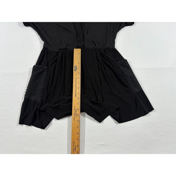 HOLES NORMA KAMALI Womens Deep V Neck Black Geralyn Poly Romper Jumpshorts Sz M - Picture 8 of 14